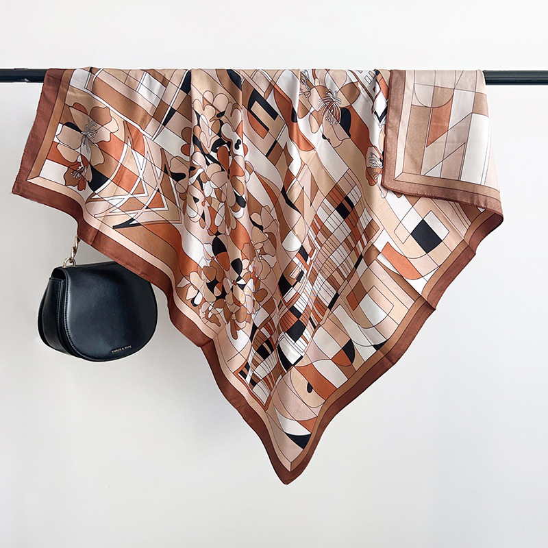 Nouveau Foulard Carré en Soie  - Face Scarf Mask avis et prix